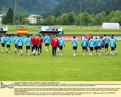 FUSSBALL - EURO 2012, Team ESP, Training SCHRUNS,AUSTRIA,23.MAI.12 - FUSSBALL, Vorberichte, Trainingslager Nationalmannschaft Spanien. Bild zeigt die Mannschaft von ESP. 