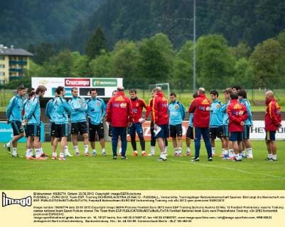 FUSSBALL - EURO 2012, Team ESP, Training SCHRUNS,AUSTRIA,23.MAI.12 - FUSSBALL, Vorberichte, Trainingslager Nationalmannschaft Spanien. Bild zeigt die Mannschaft von ESP. 