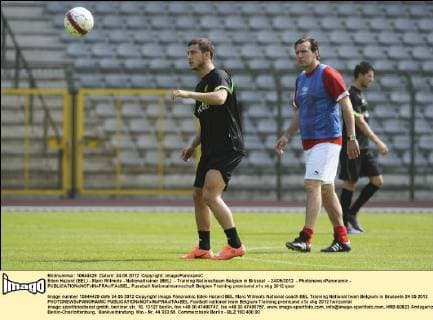 Eden Hazard (BEL) - Marc Wilmots - Nationaltrainer (BEL) - Training Nationalteam Belgien in Brüssel - 24 05 2012 - PhotonewsxPanoramic - 