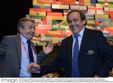 Fussball International 62. FIFA Kongress in Budapest 2012 25.05.2012 Vizepräsident Michel PLATINI (li, Frankreich, FIFA-Exekutivkomitee und UEFA Präsident) und Wolfgang Niersbach (DFB Präsident) 
