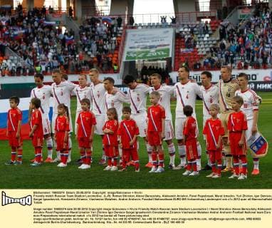 Friendly match Russian Team.Stadion Locomotive . (L-R): Roman Shirokov, Alexei Berezutsky, Aleksandr Aniukov, Pavel Pogrebnyak, Marat Izmailov, Yuri Zhirkov, Igor Denisov, Sergei Ignashevich, Konstantin Zirianov, Viacheslav Malafeev, Andrei Arshavin