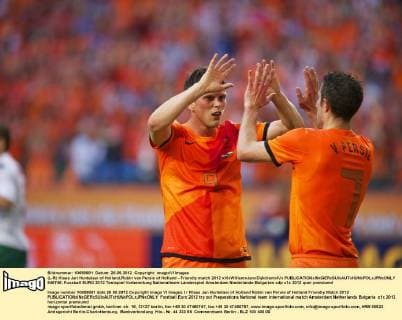 (L-R) Klaas Jan Huntelaar of Holland,Robin van Persie of Holland - Friendly match 2012 xVIxWillemxJanxDijkdrentxIVx 946748