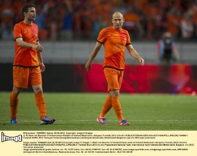 (L-R) Mark van Bommel of Holland,Arjen Robben of Holland Nederland v Bulgaria Friendly 2012 xVIxxIVx 946861