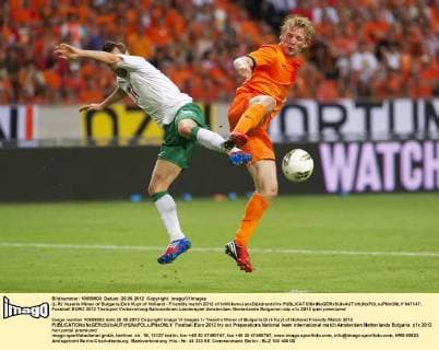 (L-R) Veselin Minev of Bulgaria,Dirk Kuyt of Holland - Friendly match 2012 xVIxWillemxJanxDijkdrentxIVx 947147