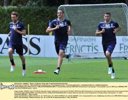 Coverciano, 27.05.2012 - UEFA EURO 2012 Vorbereitung - Trainingslager Italien - CLAUDIO MARCHISIO, LEONARDO BONUCCI, ANDREA BARZAGLI xHOCHxZWEIx xItalyxPhotoxPressx 