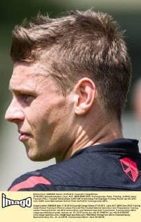 27.05.2012, Dolomitenstadion, Lienz, AUT, UEFA EURO 2012, Trainingscamp, Polen, Training, im Bild Lukasz Piszczek (POL)