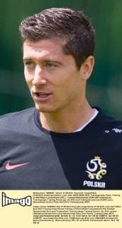 27.05.2012, Dolomitenstadion, Lienz, AUT, UEFA EURO 2012, Trainingscamp, Polen, Training, im Bild Robert Lewandowski (POL)