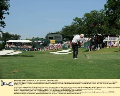 May 27,2012: Zach Johnson hits the ball on the fare way at the 18th hole during the final round of the Crowne Plaza Invitational at Colonial played in Fort Worth, TX. PGA Golf Herren 2012: MAY 27 - Crowne Plaza Invitational at Colonial Final Round - ZUMAc04