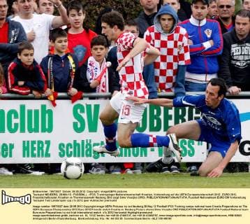 Testspiel NEUBERG, 28.MAI.12 - FUSSBALL - IFCS, Trainingslager Nationalmannschaft Kroatien, Vorbereitung auf die UEFA Europameisterschaft 2012 , EURO 2012, Freundschaftsspiel, Kroatien vs Thermenauswahl Neuberg. Bild zeigt Sime Vrsaljko (CRO). 