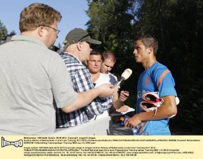 Ibrahim Afellay of Netherlands in Interview Training 2011 2012 xVIxHenkxJanxDijksxIVx 950086