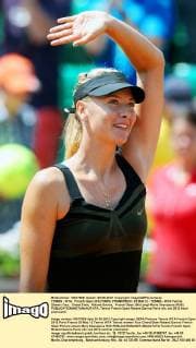TENNIS - WTA, French Open 2012 PARIS, FRANKREICH, 29.MAI.12 - TENNIS - WTA Tennis Damen Tour, Grand Slam, Roland Garros, French Open. Bild zeigt Maria Sharapova (RUS). 