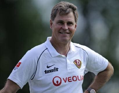 Fussball, 2. Bundesliga, Saison 2012 13, Training, SG Dynamo Dresden, Mittwoch (29.05.12), Dresden. Dresdens Trainer Ralf Loose.