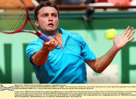 TENNIS - ATP, French Open 2012 PARIS,FRANKREICH,30.MAI.12 - TENNIS - ATP Tennis Herren World Tour, Grand Slam, Roland Garros, French Open. Bild zeigt Gilles Simon (FRA). 