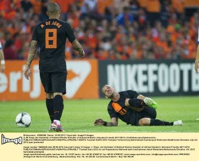 (L-R) Klaas Jan Huntelaar of Holland,Wesley Sneijder of Holland Holland v Slovakia Friendly 2011 2012 xVIxWillemxJanxDijkdrentxIVx 952574