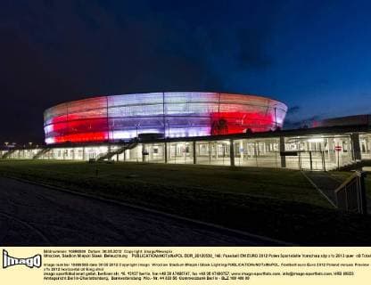 Wroclaw, Stadion Miejski Slask: Beleuchtung  BOR_20120530_146