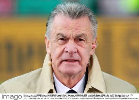 Samstag 12.05.2012, DFB-pokalfinale Saison 2012 in Berlin, BV Borussia Dortmund - FC Bayern München 5:2, BV Borussia Dortmund Pokalsieger 2012, Trainer Ottmar Hitzfeld (Schweiz) DeFodi001