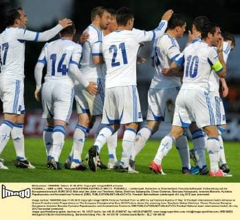 FUSSBALL - ARM vs GRE, Testspiel KUFSTEIN,AUSTRIA,31.MAI.12 - FUSSBALL - Länderspiel, Armenien vs Griechenland, Freundschaftsspiel, Vorbereitung auf die Europameisterschaft, EURO 2012. Bild zeigt den Jubel von Theofanis Gekas, Dimitrios Salpangidis, Chose Cholevas, Georgios Karagounis, Ionannis Maniatis, Kyriakos Papadopoulus und Konstantinos Fortounis (GRE).