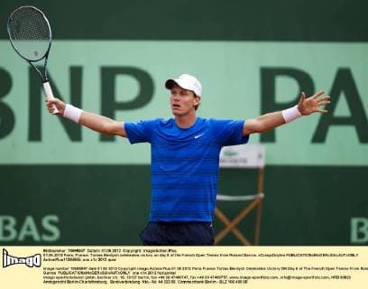 01.06.2012 Paris, France. Tomas Berdych celebrates victory on day 6 of the French Open Tennis from Roland Garros. xCraigxDoylex  ActionPlus11284985
