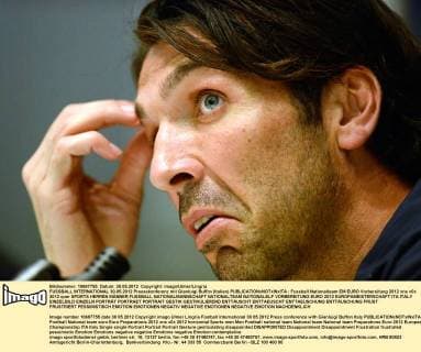 FUSSBALL INTERNATIONAL 30.05.2012 Pressekonferenz mit Gianluigi Buffon (Italien) 