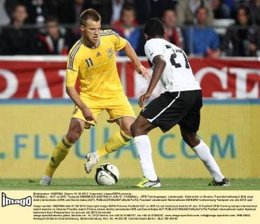 FUSSBALL - AUT vs UKR, Testspiel INNSBRUCK,AUSTRIA,01.JUN.12 - FUSSBALL - ÖFB Trainingslager, Länderspiel, Österreich vs Ukraine, Freundschaftsspiel. Bild zeigt Andrij Iarmolenko (UKR) und David Alaba (AUT). 