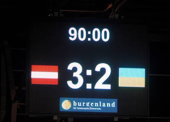FUSSBALL - AUT vs UKR, Testspiel INNSBRUCK,AUSTRIA,01.JUN.12 - FUSSBALL - ÖFB Trainingslager, Länderspiel, Österreich vs Ukraine, Freundschaftsspiel. Bild zeigt die Anzeigentafel. 