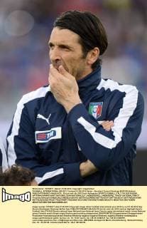 FUSSBALL INTERNATIONAL EM 2012 Testspiel 01.06.2012 Italien - Russland Torwart Gianluigi BUFFON (Italien) 