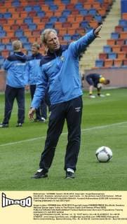 Stockholm Swedens national soccer team trains - in the picture coach Erik Hamren - KPkod 08002 