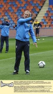 Stockholm Swedens national soccer team trains - in the picture coach Erik Hamren - KPkod 08002 