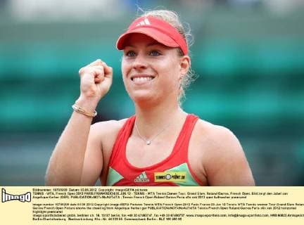 TENNIS - WTA, French Open 2012 PARIS,FRANKREICH,03.JUN.12 - TENNIS - WTA Tennis Damen Tour, Grand Slam, Roland Garros, French Open. Bild zeigt den Jubel von Angelique Kerber (GER). 