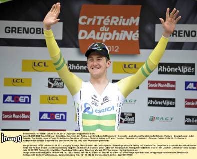 Luke DURBRIDGE ( AUS Orica - GreenEdge ) gewinnt den Prolog zum Criterium du Dauphine in Grenoble - australische Meister im Zeitfahren - Podium - Siegerehrung - Jubel - Freude - Emotionen - quer - Event: Criterium du Dauphine - Prolog - Einzelzeitfahren - 5.7 km - Location: Grenoble - Frankreich - Europa - Datum: 03.06.2012 - Contact