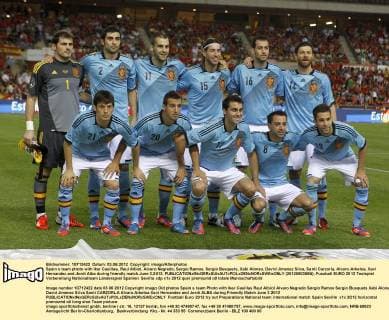 Spain s team photo with Iker Casillas, Raul Albiol, Alvaro Negredo, Sergio Ramos, Sergio Busquets, Xabi Alonso, David Jimenez Silva, Santi Carzorla, Alvaro Arbeloa, Xavi Hernandez and Jordi Alba during friendly match.June 3,2012. (20120603565)