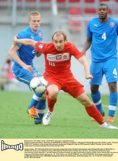 Fußball Länderspiel Polen - Slowakei am 26.05.2012 im Wörthersee Stadion in Klagenfurt Adrian Mierzejewski ( Polen ), mitte