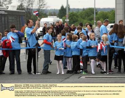 EURO 2012 - Ankunft der holländischen Nationalmannschaft auf dem Flughafen in Krakau galu_040612 
