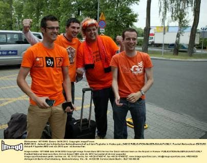 EURO 2012 - Ankunft der holländischen Nationalmannschaft auf dem Flughafen in Krakau galu_040612 