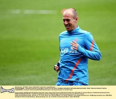 ARJEN ROBBEN CRACOW 05.06.2012 FOOTBALL EURO 2012 OFFICIAL TRAINING SESSION OF NETHERLANDS NATIONAL TEAM  120605MIN007