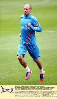 ARJEN ROBBEN CRACOW 05.06.2012 FOOTBALL EURO 2012 OFFICIAL TRAINING SESSION OF NETHERLANDS NATIONAL TEAM  120605MIN009