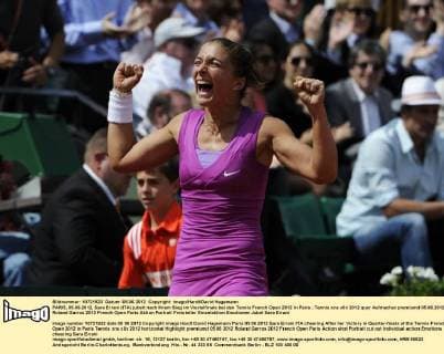 PARIS, 05.06.2012, Sara Errani (ITA) jubelt nach Ihrem Sieg im Viertelfinale bei den Tennis French Open 2012 in Paris