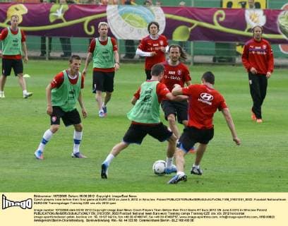 Czech players train before their first game at EURO 2012 on June 5, 2012 in Wroclaw, Poland  EN_01031351_0022