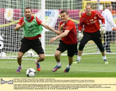 L-R - Tomas Sivok, David Lafata and Jaroslav Drobny - Czech players train before their first game at EURO 2012 on June 5, 2012 in Wroclaw -  EN_01031351_0019