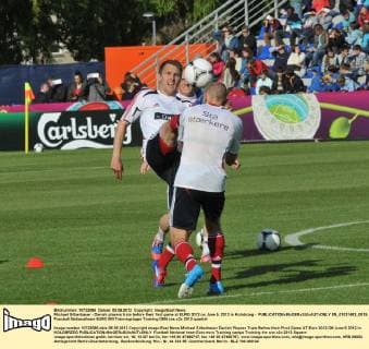 Michael Silberbauer - Danish players train before their first game at EURO 2012 on June 5, 2012 in Kolobrzeg -  EN_01031482_0019