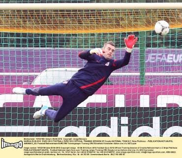 WARKA 05.06.2012 EURO 2012 FOOTBALL EURO 2012 OFFICIAL TRAINING SESSION OF Croatia NATIONAL TEAM N Z. Stipe Pletikosa -  AM050612_63