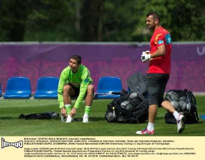 06.06.2012. OPALENICA, CENTRUM POBYTOWE. (EURO 2012) (TRAINING OF PORTUGAL NATIONAL TEAM). NZ CRISTIANO RONALDO , EDUARDO -  20120606PAP_JK004