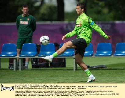 06.06.2012. OPALENICA, CENTRUM POBYTOWE. (EURO 2012) (TRAINING OF PORTUGAL NATIONAL TEAM). NZ CRISTIANO RONALDO -  20120606PAP_JK008