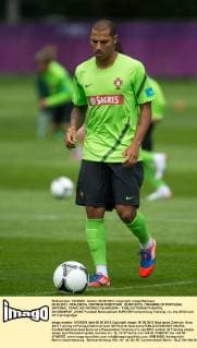 06.06.2012. OPALENICA, CENTRUM POBYTOWE. (EURO 2012) (TRAINING OF PORTUGAL NATIONAL TEAM). NZ RICARDO QUARESMA -  20120606PAP_JK045