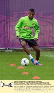 06.06.2012. OPALENICA, CENTRUM POBYTOWE. (EURO 2012) (TRAINING OF PORTUGAL NATIONAL TEAM). NZ NANI -  20120606PAP_JK058