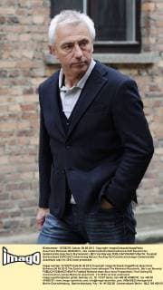 Auschwitz Birkenau 06 06 2012 - Die niederländische Nationalmannschaft besucht die Gedenkstätte Auschwitz Buchenwald - BErt Van Marwijk 
