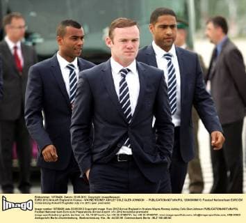 EURO 2012 Ankunft England in Krakau - WAYNE ROONEY ASHLEY COLE GLEN JOHNSON -  120606MIN013