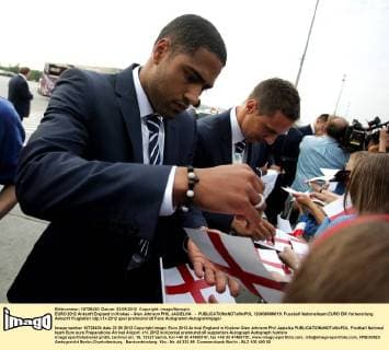 EURO 2012 Ankunft England in Krakau - Glen Johnson PHIL JAGIELKA -  120606MIN019
