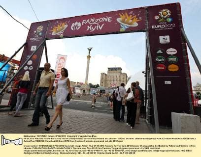 07.06.2012 Fanzone for the Euro 2012 soccer championship co-hosted by Poland and Ukraine, in Kiev, Ukraine. xMaloletkaxEvgeniyx  ActionPlus11286786