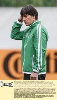 DFB Bundestrainer Joachim LÖW, LÖW, DFB Co Bundestrainer Hans Dieter Flick beim Training am Vormittag , DFB EM Euro 2012 am 07.06.2012 in Danzig, P O L E N, Trainingsgelände, Trainingsplatz, Europameisterschaft 2012 in P o l e n, U k r a i n e